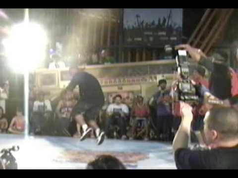 Master Crews 2009 - New Crew B.Boys vs Flying Boys Crew