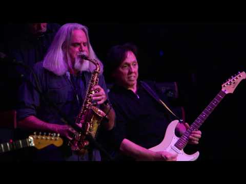 The Doobie Brothers - Long Train Runnin' (Live From The Beacon Theater)