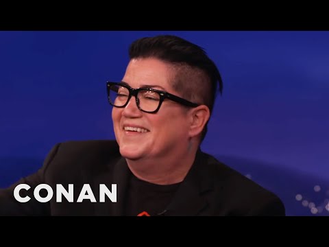 Lea DeLaria Taught Natasha Lyonne About Lesbian Sex | CONAN on TBS