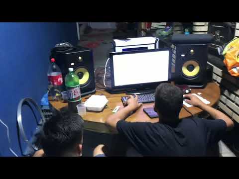 MC branquinha e MC danny flagra casalporraloka na sacanagem em piscina na mansao space funk