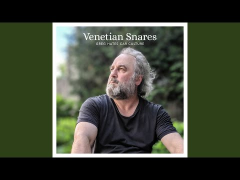 Video thumbnail for Eating America With Pointed Dentures