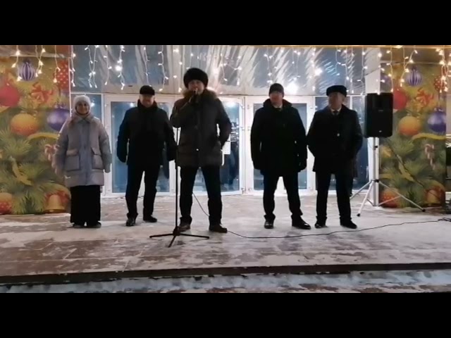 Азнакайда Кыш бабайлар бәйгесе узды