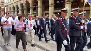 Il video dei familiari di Fakir in corteo per il Due Agosto: la sorella e la nipote dell'uomo mor...