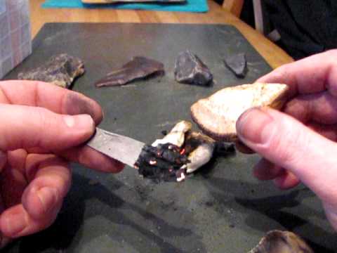 Feuer machen mit Feuerstein / Feuerschlagen !