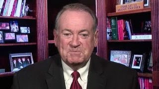 Mike Huckabee: Chelsea Handler &#39;jealous&#39; of my daughter