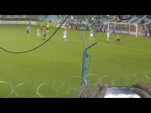 Foglia, de penal, abrió el marcador para Estudiantes ante Temperley