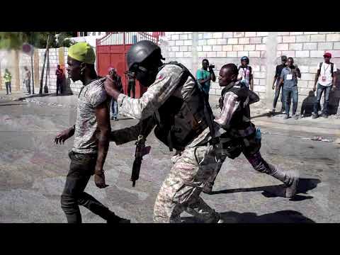 海地逮捕涉嫌策劃推翻總統的人 (Haiti arrests alleged plotters to oust president)