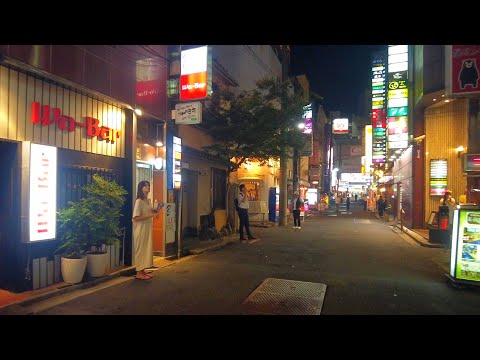 Distrito de bares de Ueno el viernes por la noche