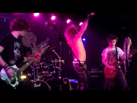 Psí ksiry - Rebel (hymna HBC Rebel Praha 8)