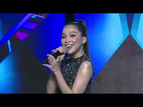 Thể hiện bởi Hiền Thục