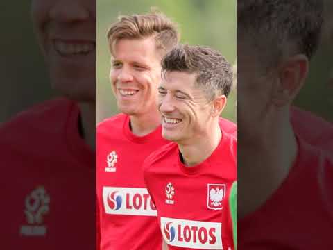 TYLE ZARABIAJĄ PIŁKARZE W REPREZENTACJI POLSKI! #shorts