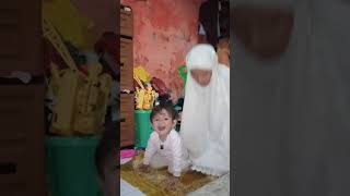 Download lagu Dede jadi imam sholat mp3 Download lagu Dede jadi imam sholat mp3