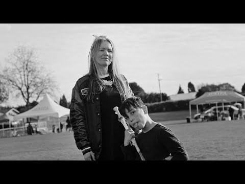 Mara TK, Ria Hall, Rākai Whauwhau, Hawkins - Apakura [Official]