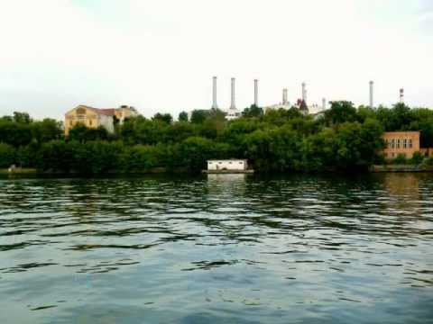 Heart Sutra on The (Moskva River) Water