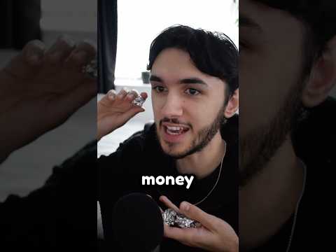 She steals grocery bags... #shorts #shortsfeed #youtubeshorts #cringe #lifehack #comedy #funny