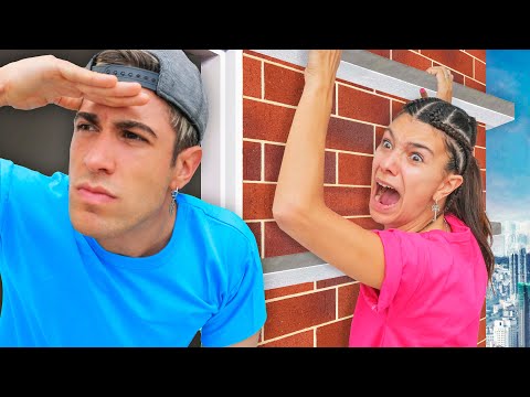 PLAYING EXTREME HIDE AND SEEK !!