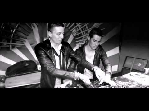 Miley Cyrus: Wrecking Ball vs Blasterjaxx: Snake (DjBeats Mash Up/Remix) Music Video!