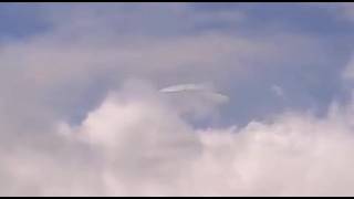 Download lagu Huge UFO spotted and filmed by car driver in Russia mp3 Download lagu Huge UFO spotted and filmed by car driver in Russia mp3