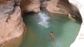 preview picture of video 'Cliff Jumping - 2014 - Paradise valley'