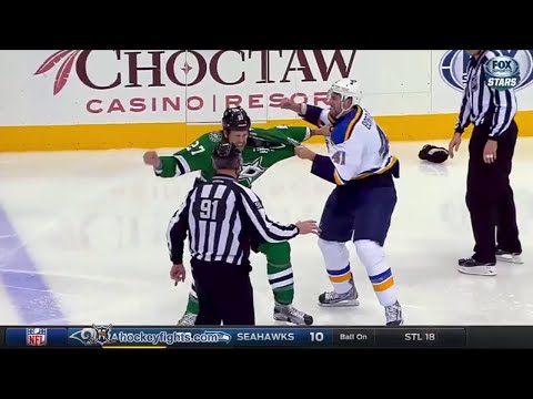 Robert Bortuzzo vs Travis Moen