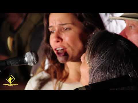 La Bamba / Twist and Shout - Playing For Change Band (con Silvana Dacca) LIVE, Diamante Argentina