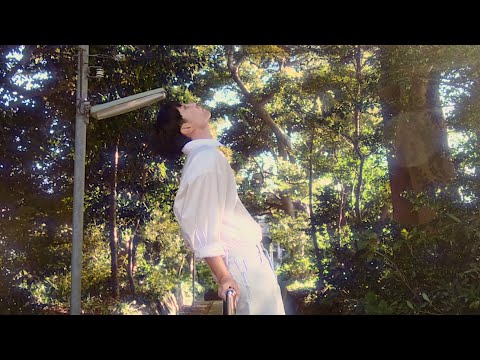 MISS ESME - Mew Suppasit [Official Music Video]