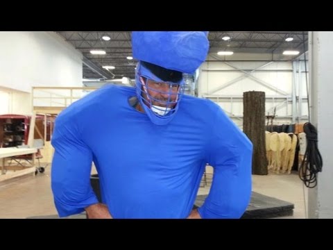 Man Who Played 'Revenant' Bear: I Thought I Was Hurting Leonardo DiCaprio