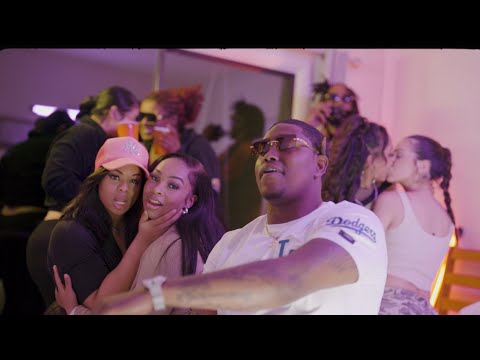 Tag Team (feat. TrellGoTrazy) [Official Music Video]