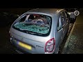 Man vernielt auto en huis in Nijmegen; buurman grijpt in met koevoet