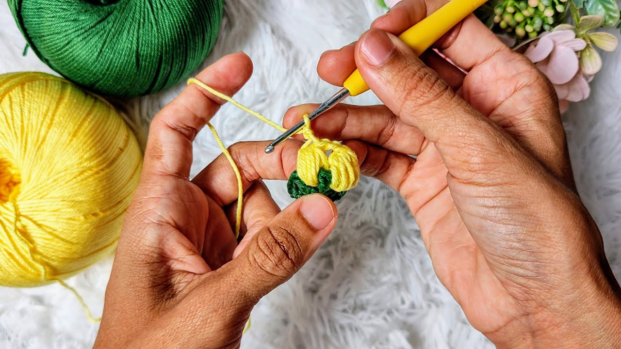 This crochet treat is perfect to give to clients and family👌🏽⚠️ (subtitled)