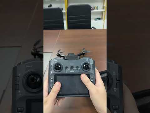 Квадрокоптер E88 GT с экран-пультом 12.5 см, двойная камера, до 10 мин. до 100 м. + кейс - фото 1 - id-p2825656259