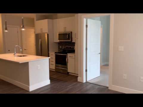 Beach House Revere One Bedroom Den Apartment