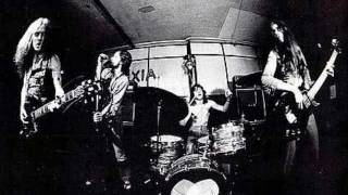 Budgie & Judas Priest - Running from My Soul (rare live 1974)