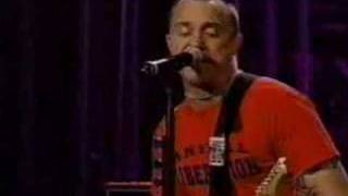 Goldfinger - Tell Me (Live At Carson Daly Show)