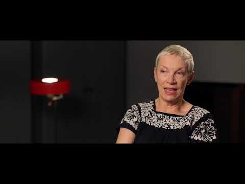 A Private War (Featurette 'Annie Lennox Music/Soundtrack')