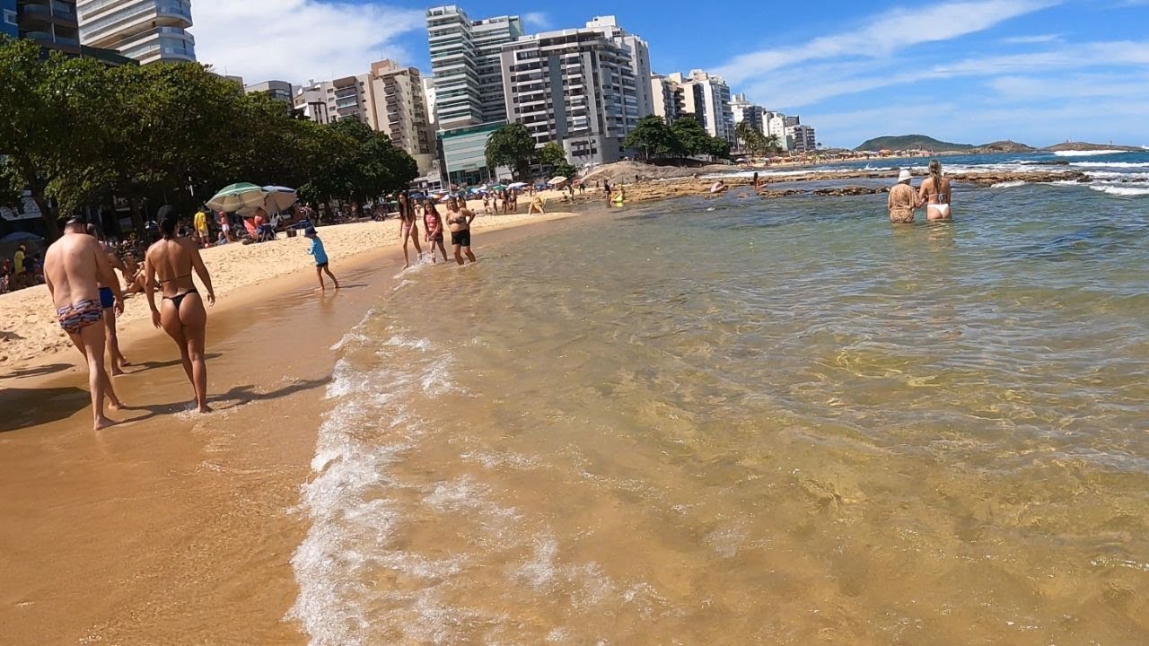 🔥 Guarapari in February: Sun, Crystal Clear Sea and Incredible Pools! 🌊☀️