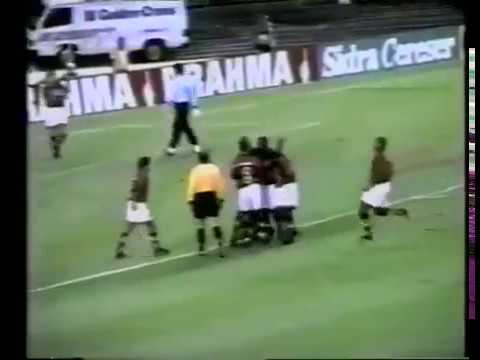 Romário (Flamengo) - 23/08/1998 - Flamengo 1x3 Juventude - 1 gol