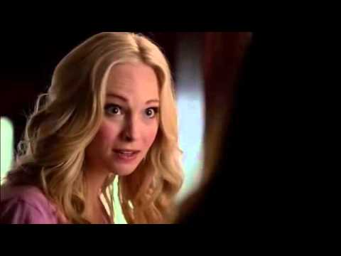 TVD 6X21 Stefan Elena. Elena talks to Caroline.