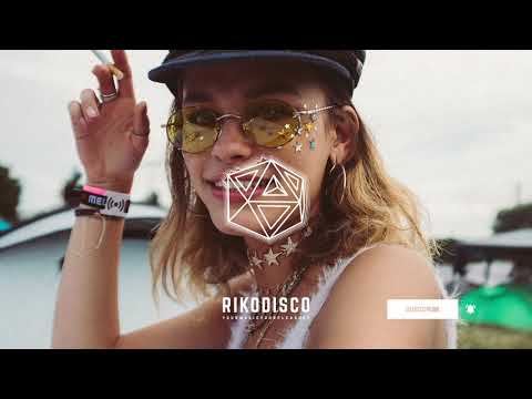 Santti & Ali Bakgor - Empty Bottle