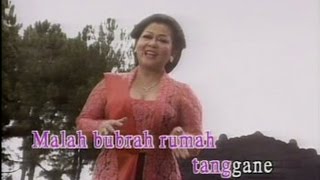 Download lagu Rujak Uleg - Waldjinah mp3 Download lagu Rujak Uleg - Waldjinah mp3