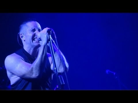 Nine Inch Nails - Into the Void (Live at the Prudential Center)