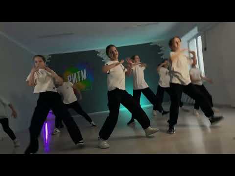 Tkay Maidza, Yung Baby Tate. Dance