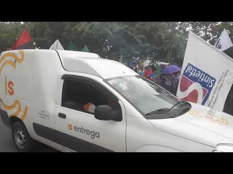 Protesto contra os cortes de verba para Educação.