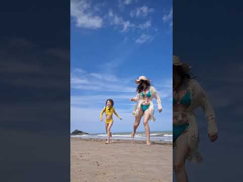 PRAIA DE ITAOCA, ESPÍRITO SANTO com a mamãe