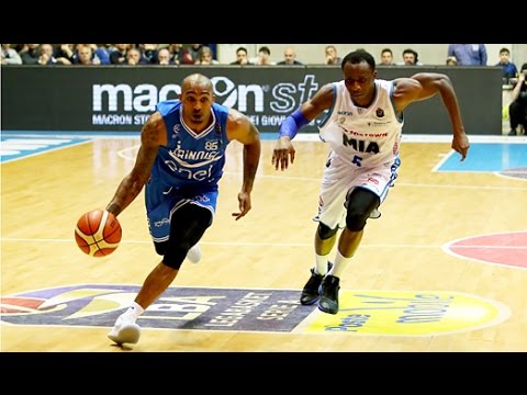 Terzo Tempo CANTU'-ENEL BRINDISI 83-77 (19 marzo 2017)