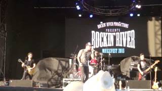 Slow Rollin&#39; - Dallas Smith (Rockin River Music Festival 2015)