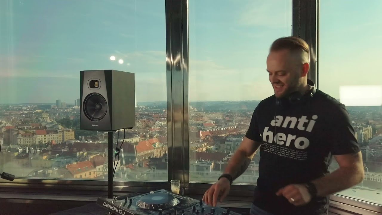 ReOrder pres RRDR - Live @ Zizkov Tower Prague 2021