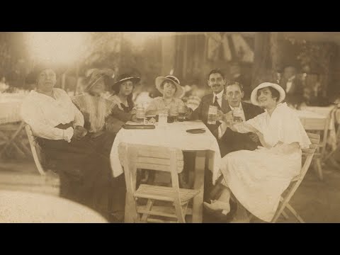 Exponatul lunii noiembrie la Complexul Muzeal Arad: Fotografie din Aradul interbelic