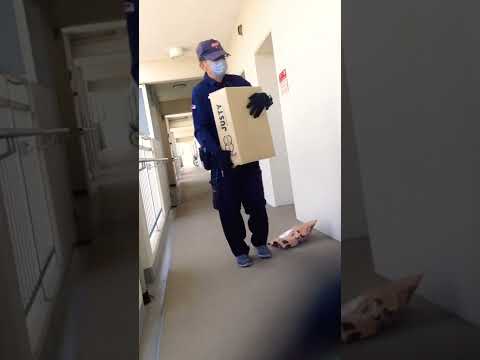 アマゾン:将来は配達物を車かアパートに届けるべきだ