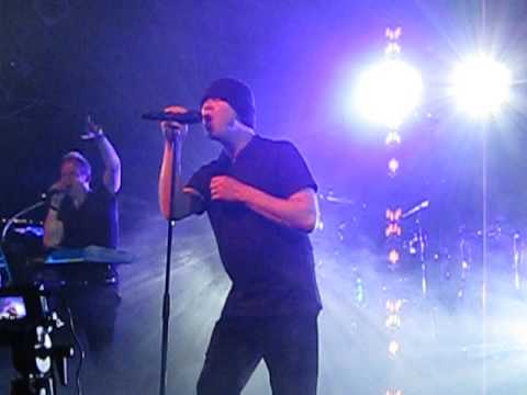 mesh in Hamburg am 30.04.2017 mit "Before this world ends"